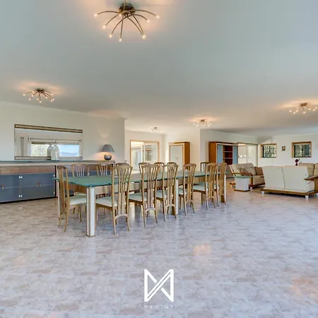 Mystay - Lagos House בית אירוח *