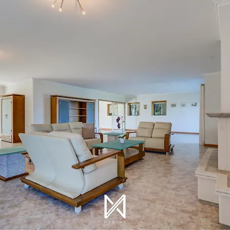 Δωμάτια σε οικογενειακή κατοικία Mystay - Lagos House Μπράγκα